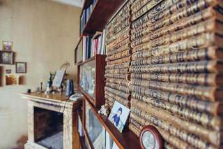 Гостевой дом Vintage Room 1905 Тбилиси Трехместный номер с общей ванной комнатой-14