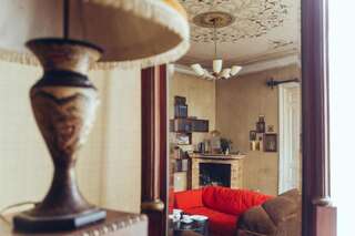 Гостевой дом Vintage Room 1905 Тбилиси Трехместный номер с общей ванной комнатой-15