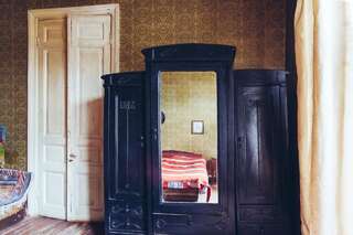 Гостевой дом Vintage Room 1905 Тбилиси Семейный номер с балконом-17