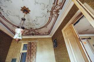 Гостевой дом Vintage Room 1905 Тбилиси Семейный номер с балконом-35
