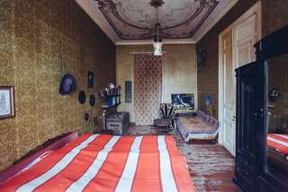 Гостевой дом Vintage Room 1905 Тбилиси Семейный номер с балконом-45