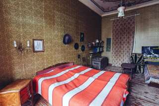 Гостевой дом Vintage Room 1905 Тбилиси Семейный номер с балконом-48